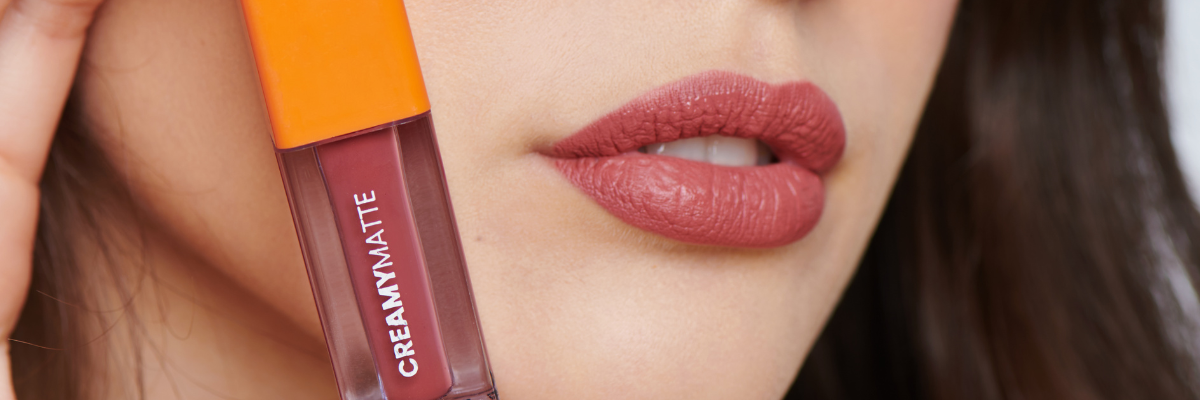 Como passar batom da forma correta